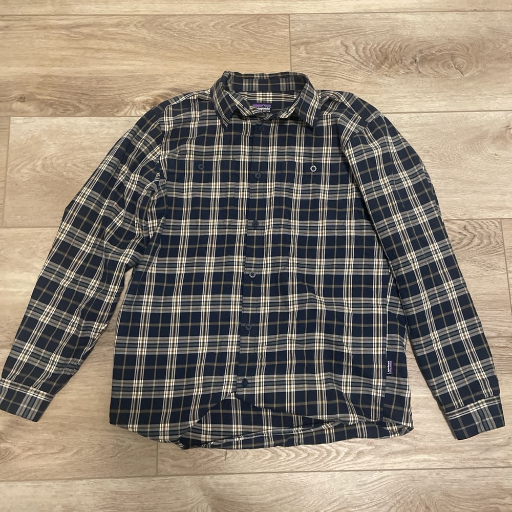 Patagonia Men's Navy Plaid Shirt
